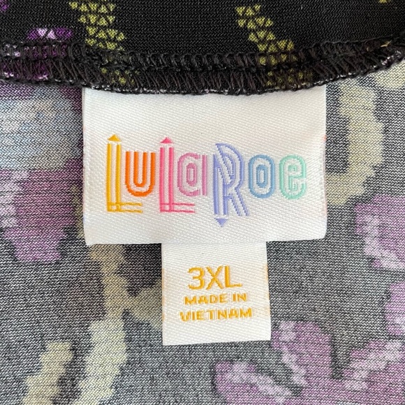 NWT LuLaRoe ‘Azure’ A-line Knee-Length Skirt Black w/ Purple Flowers Size 3X - Picture 5 of 10